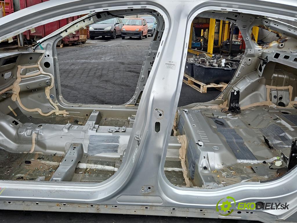 Ford Fusion USA 2012-2020 2.0 EcoBoost: 239KM automatic 176 kW 1999 cm3 4- práh levý  (Karoserie ostatní)