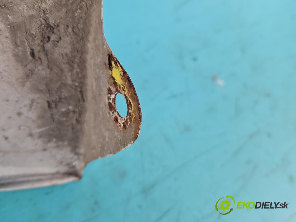 Skoda Octavia III 2013- 1.6 tdi 90 hp manual 66 kW 1598 cm3 5- blatnik přední levý  (Levý přední blatník)