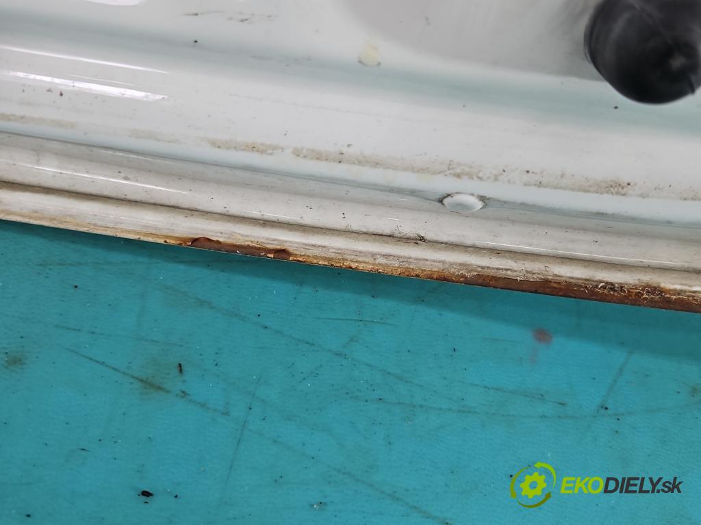 Skoda Octavia III 2013- 1.6 tdi 90 hp manual 66 kW 1598 cm3 5- zadní kufrové dveře  (Zadní kapota (kufr))