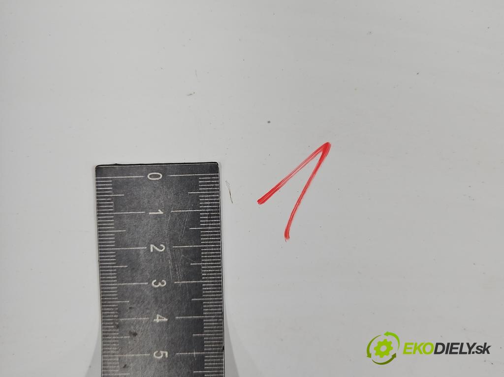 Skoda Octavia III 2013- 1.6 tdi 90 hp manual 66 kW 1598 cm3 5- zadní kufrové dveře  (Zadní kapota (kufr))