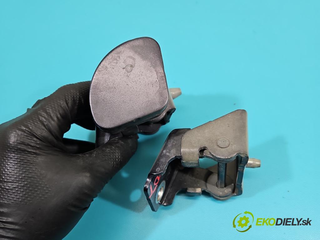 Citroen C5 II 2008-2017 2.0 hdi 140 HP manual 103 kW 1997 cm3 4- Závěs: dvere zadné pravý