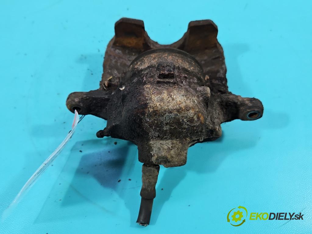 Fs lublin Lublin 2.4d 69KM manual 51 kW 2417 cm3 5- brzdič predné ľavý (Kľučka dverí ostatné)