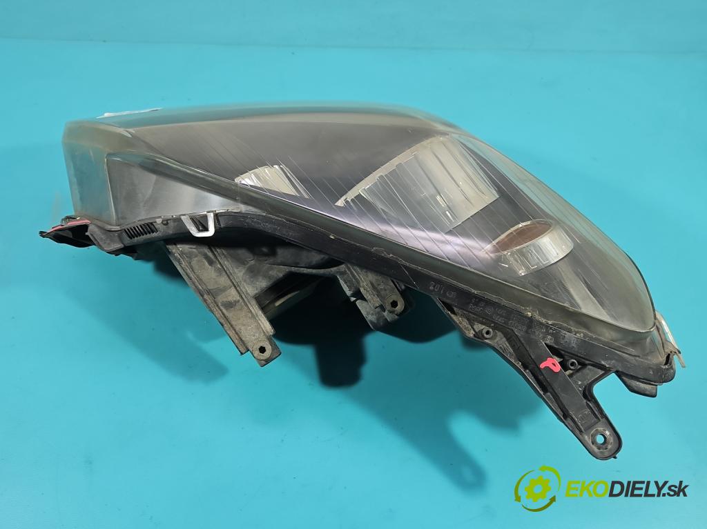 Opel Astra III 2004-2014 1.7 cdti 80 HP manual 59 kW 1686 cm3 5- Reflektor: pravý  (Svetlo predné pravé)