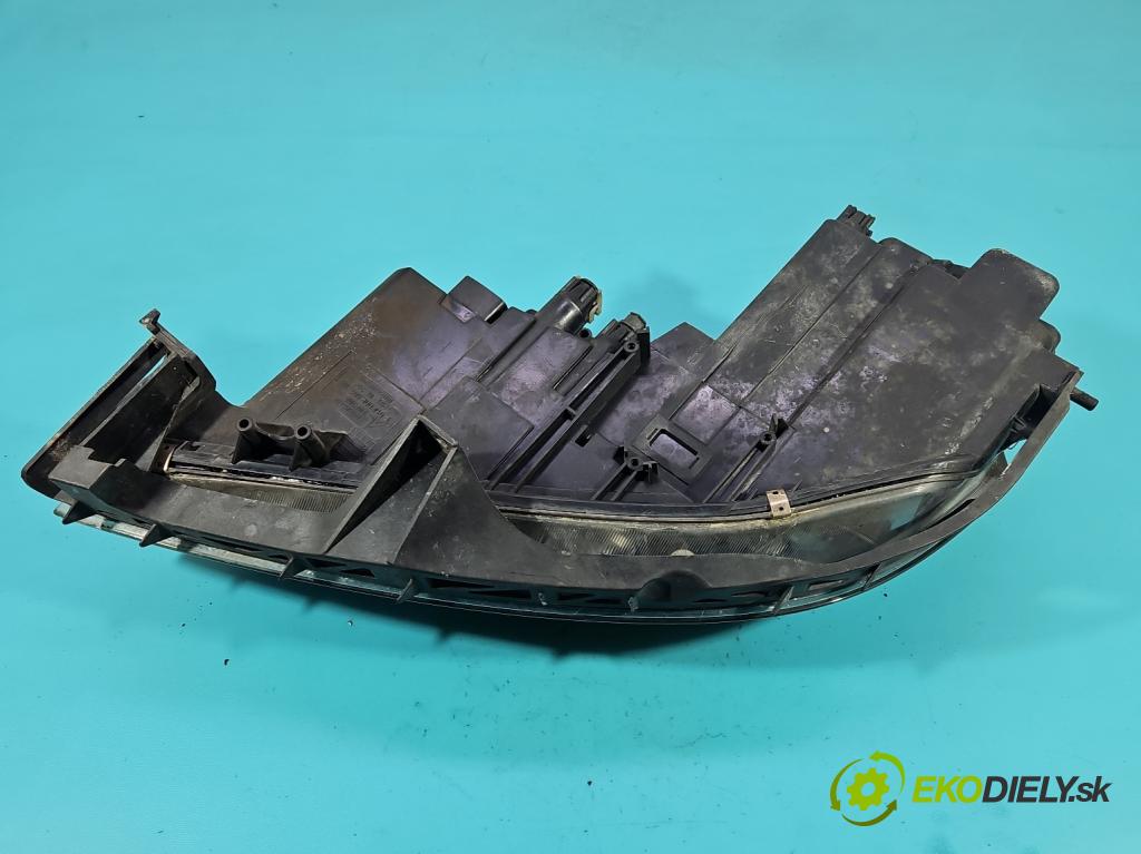 Mazda 6 I GG 2002-2007 2.0 citd 143 HP manual 105 kW 1998 cm3 5- Reflektor: pravý F014003903H (Svetlo predné pravé)