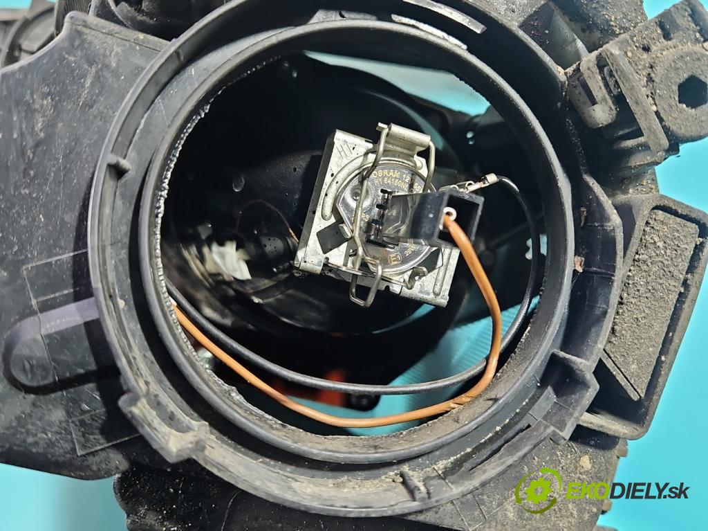 Mazda 6 I GG 2002-2007 2.0 citd 143 HP manual 105 kW 1998 cm3 5- Reflektor: pravý F014003903H (Svetlo predné pravé)