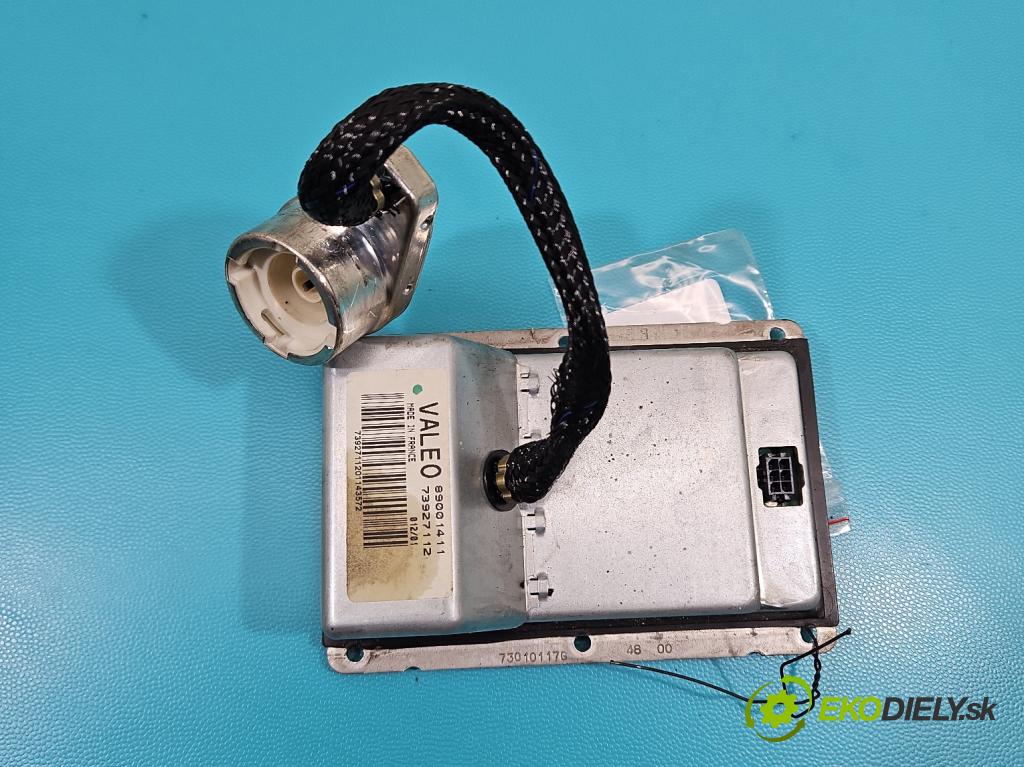 Audi A4 B6 2000-2004 1.9 tdi 131 HP manual 96 kW 1896 cm3 4- střídač: xenon 73927112 (Riadiaca jednotka xenónu)