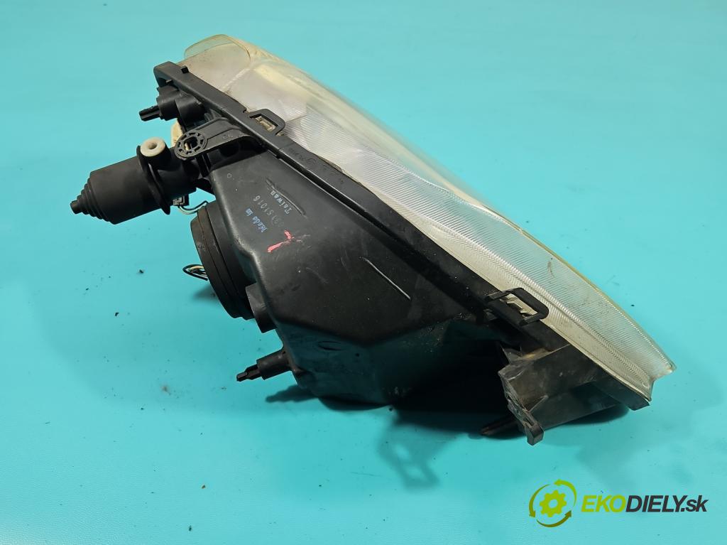 Dacia Logan I 2005-2014 1.6 8V 87 hp manual 64 kW 1598 cm3 4- světlo levý  (Klika dveří ostatní)