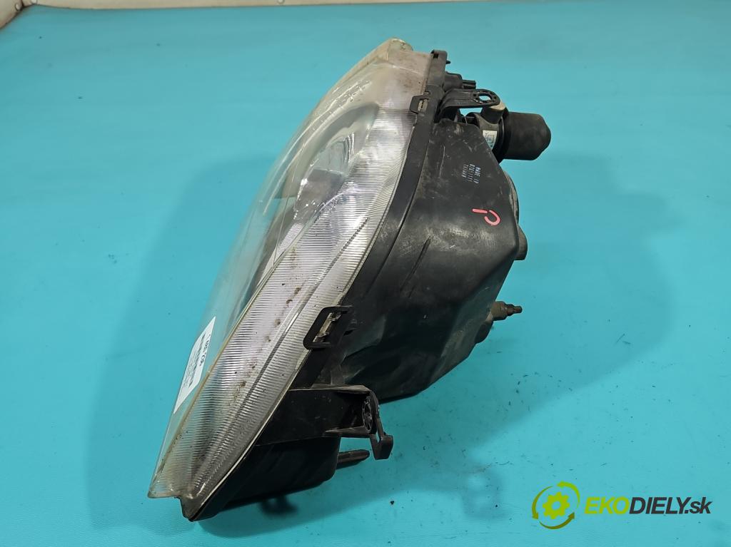 Dacia Logan I 2005-2014 1.6 8V 87 HP manual 64 kW 1598 cm3 4- Reflektor: pravý  (Svetlo predné pravé)