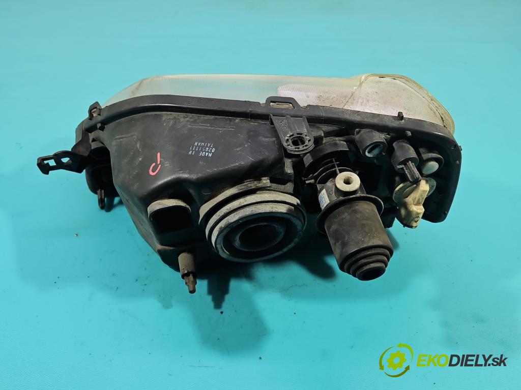 Dacia Logan I 2005-2014 1.6 8V 87 HP manual 64 kW 1598 cm3 4- Reflektor: pravý  (Svetlo predné pravé)