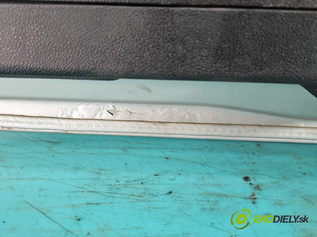 Mercedes A W169 2004-2012 2.0 CDI 82 hp manual 60 kW 1991 cm3 5- zadní kufrové dveře  (Zadní kapota (kufr))