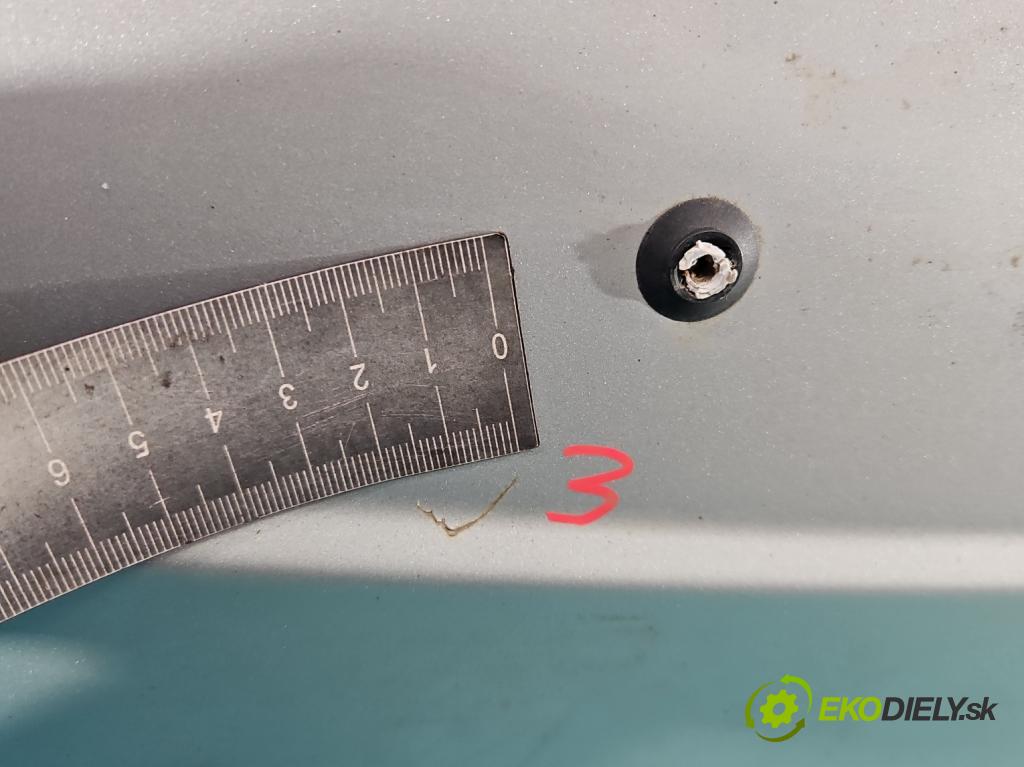 Mercedes A W169 2004-2012 2.0 CDI 82 hp manual 60 kW 1991 cm3 5- zadní kufrové dveře  (Zadní kapota (kufr))