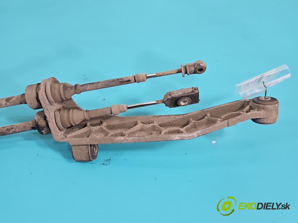 Seat Arosa 1.0 mpi 50KM manual 37 kW 999 cm3 3- Páka: Změny: stupeň,rýchlosť 6N0711049Q (Rýchlostná páka (kulisa))