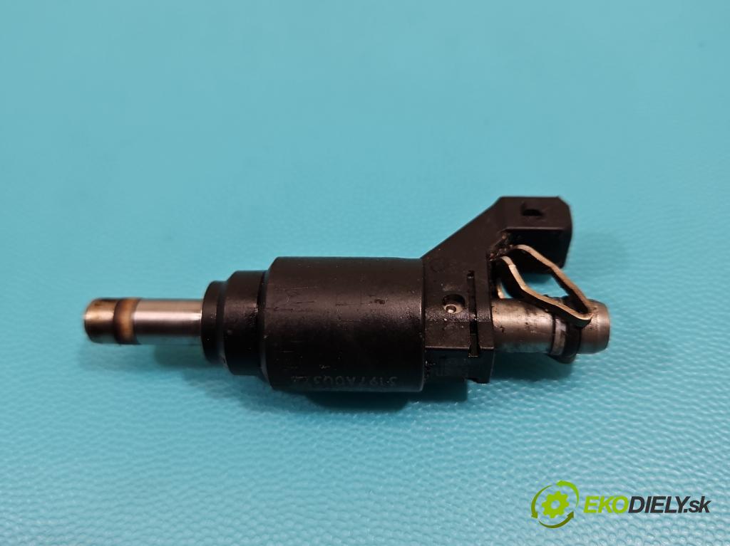 Opel Vectra C 2002-2008 2.2 16V 155 HP manual 114 kW 2198 cm3 5- vstrek 24404012 (Vstrekovač paliva)