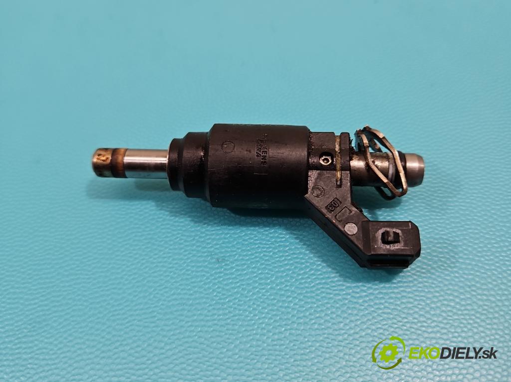 Opel Vectra C 2002-2008 2.2 16V 155 HP manual 114 kW 2198 cm3 5- vstrek 24404012 (Vstrekovač paliva)