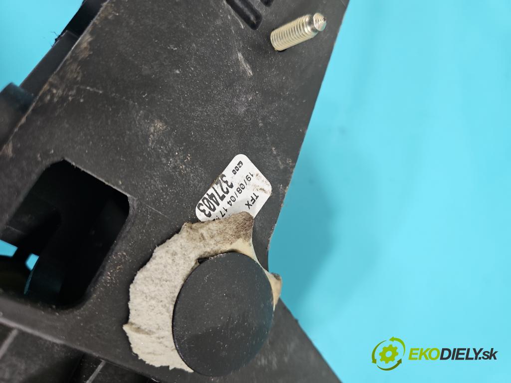 Renault Scenic II 2003-2009 1.6 16V 113 HP manual 83 kW 1598 cm3 5- Páka: Změny: stupeň,rýchlosť 8200327403 (Rýchlostná páka (kulisa))