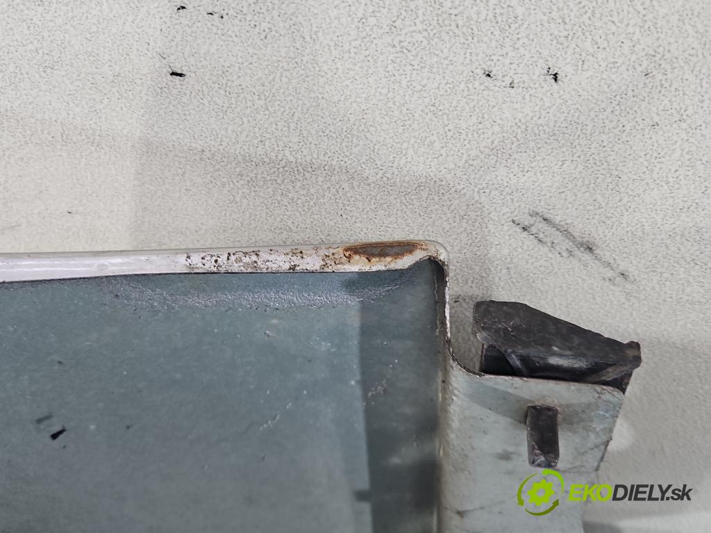 Seat Arosa 1.0 mpi 50KM manual 37 kW 999 cm3 3- blatnik přední levý  (Levý přední blatník)