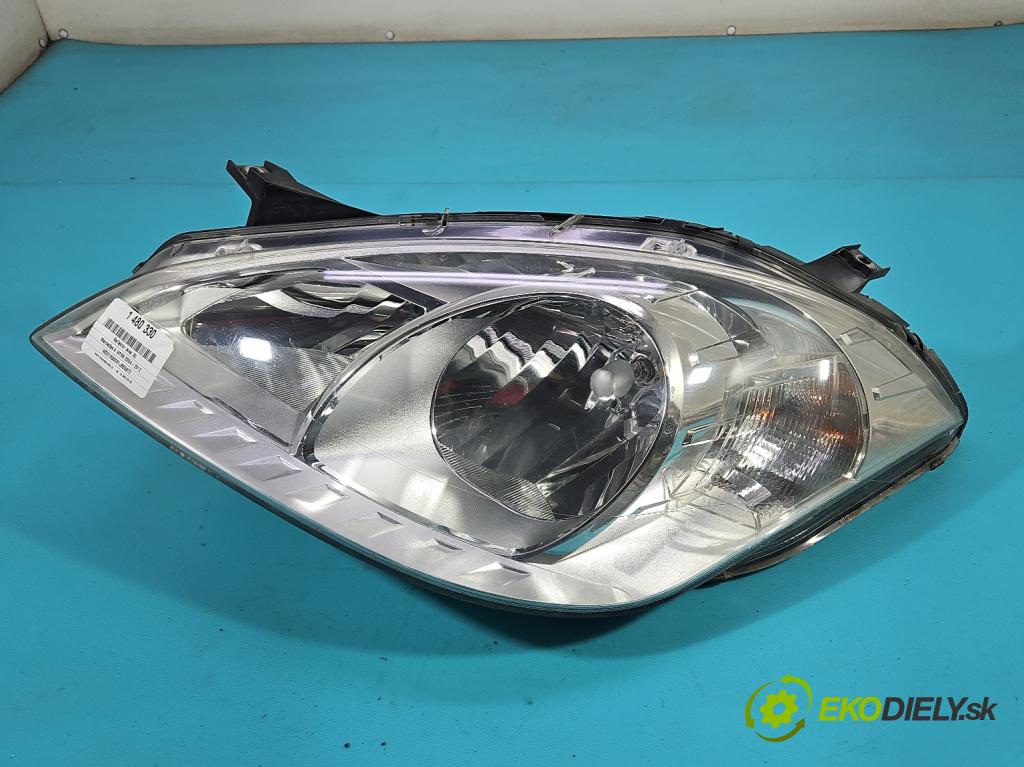 Mercedes A W169 2004-2012 2.0 CDI 82 HP manual 60 kW 1991 cm3 5- Reflektor: ľavý A1698205761 (Kľučka dverí ostatné)