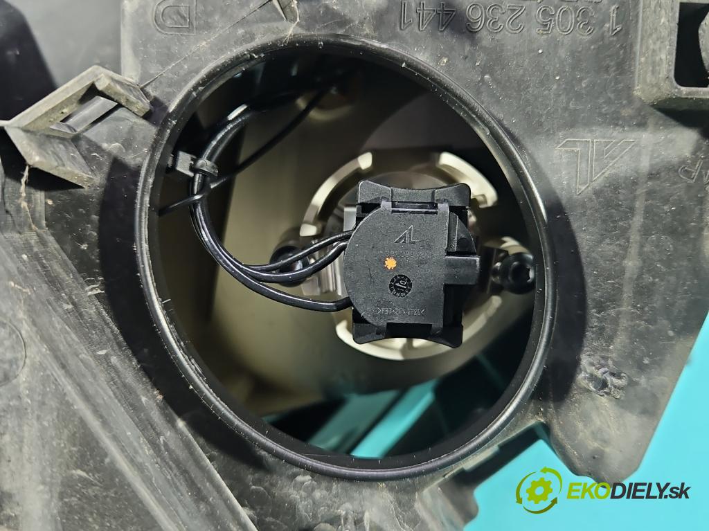 Mercedes A W169 2004-2012 2.0 CDI 82 HP manual 60 kW 1991 cm3 5- Reflektor: pravý A1698205861 (Svetlo predné pravé)