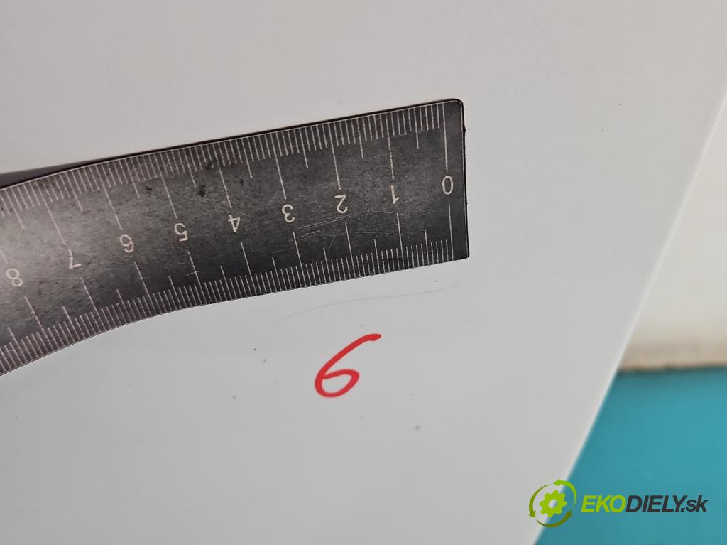 Honda Jazz III 2008-2014 1.2 16V 90 hp manual 66 kW 1198 cm3 5- dveře přední pravé  (Klika dveří ostatní)