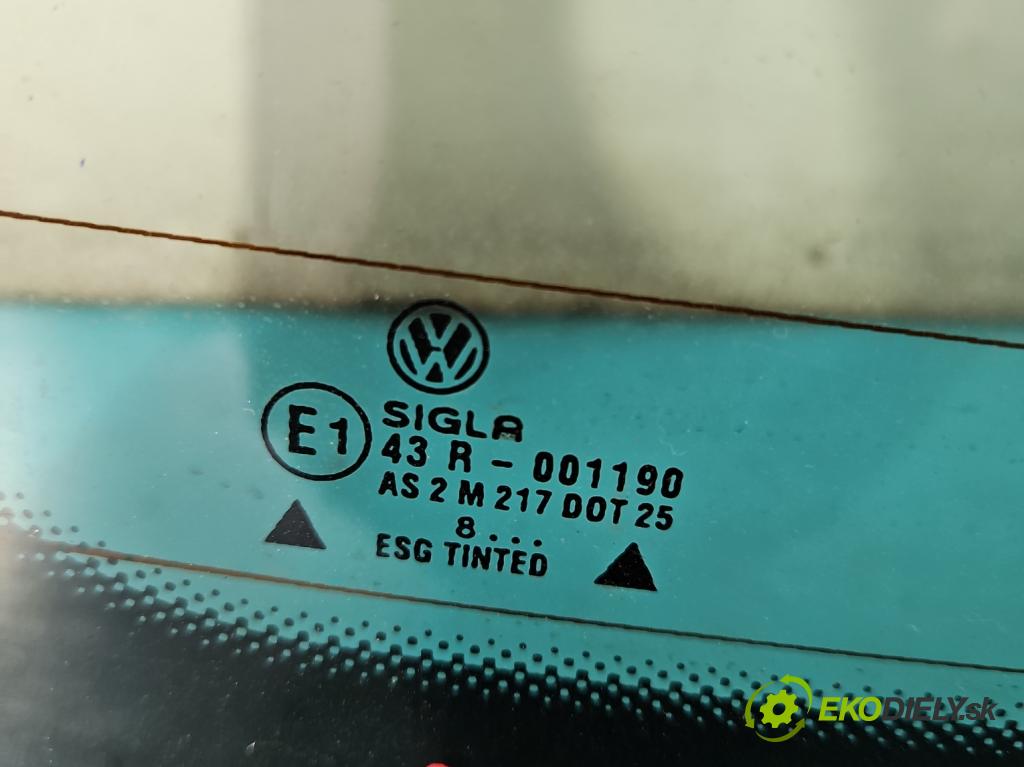 Vw Lupo 1.0 50KM manual 37 kW 999 cm3 3- sklo zadná  (Sklo zadné)