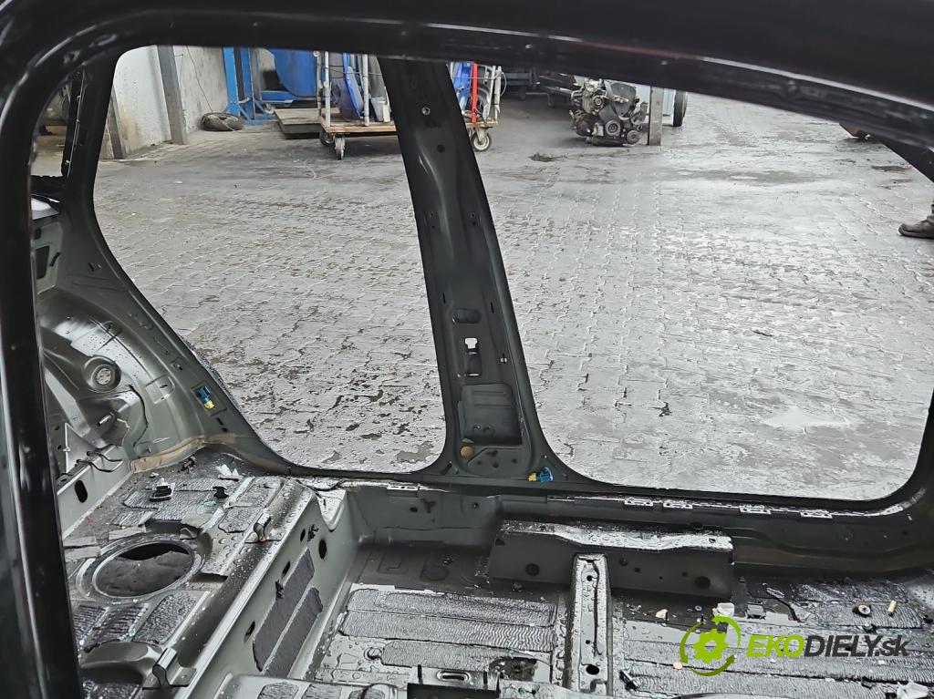 Audi Q3 2011-2018 2.0 tdi 177 hp automatic 130 kW 1968 cm3 5- práh levý  (Karoserie ostatní)