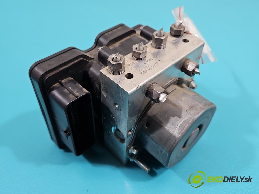 Renault Captur I 2013-2019 0.9 Tce 90 HP manual 66 kW 898 cm3 5- čerpadlo abs 476601842R (Pumpa ABS)