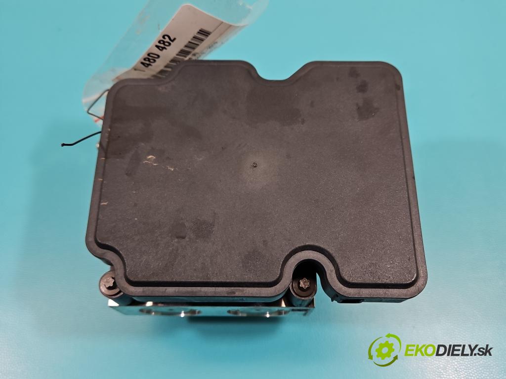 Renault Captur I 2013-2019 0.9 Tce 90 HP manual 66 kW 898 cm3 5- čerpadlo abs 476601842R (Pumpa ABS)