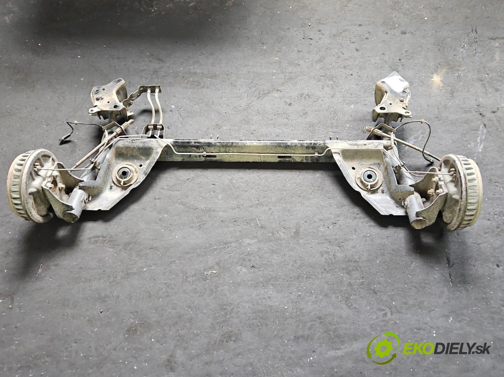 Renault Captur I 2013-2019 0.9 Tce 90 hp manual 66 kW 898 cm3 5- zadní výztuha  (Zadní výztuha)