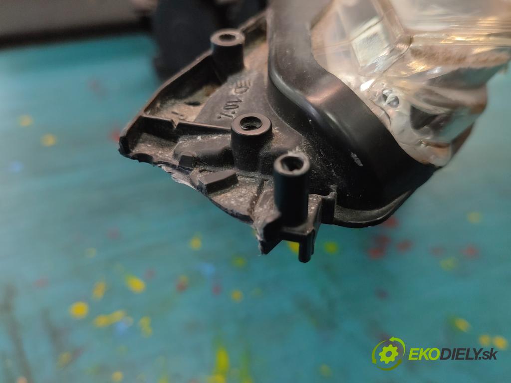 Peugeot 5008 I 2009-2017 1.6 THP 156 HP manual 115 kW 1598 cm3 5- Reflektor: pravý 9682519080 (Svetlo predné pravé)