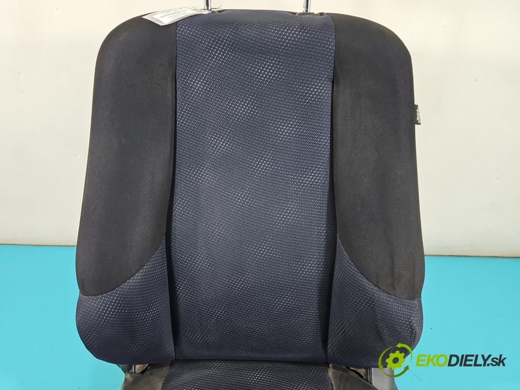 Honda Jazz III 2008-2014 1.2 16V 90 HP manual 66 kW 1198 cm3 5- Sedačka ľavý  (Sedadlo)