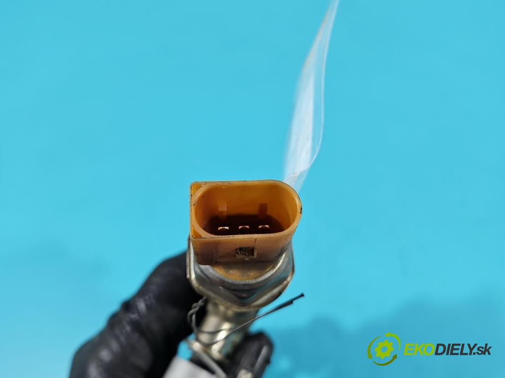 Skoda Rapid 2012-2019 1.0 TSI 95 HP manual 70 kW 999 cm3 5- vstrek 0261500475 (Vstrekovač paliva)