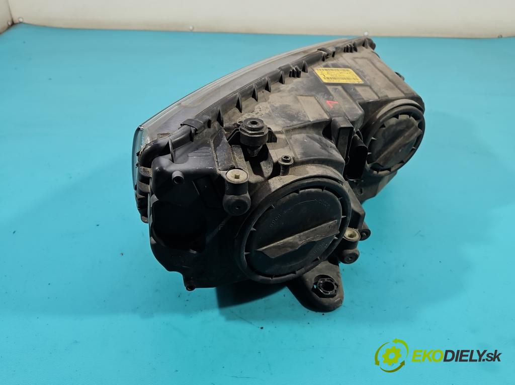 Skoda Octavia III 2013- 1.6 tdi 90 hp manual 66 kW 1598 cm3 5- světlo pravý 5E1941017 (Pravé přední světlo)