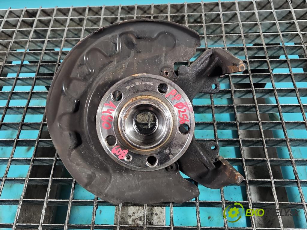 Skoda Rapid 2012-2019 1.0 TSI 95 hp manual 70 kW 999 cm3 5- náboj pravé  (Náboj kola)