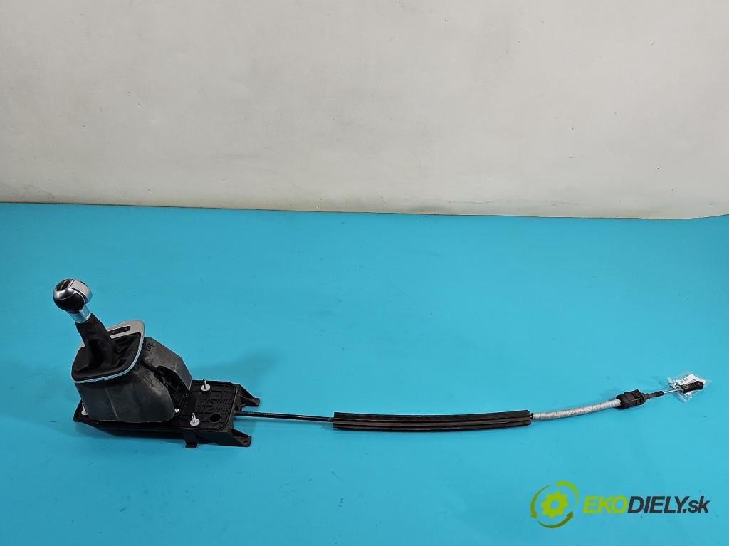 Audi Q3 2011-2018 2.0 tdi 177 HP automatic 130 kW 1968 cm3 5- Páka: Změny: stupeň,rýchlosť 5N0713061A (Rýchlostná páka (kulisa))