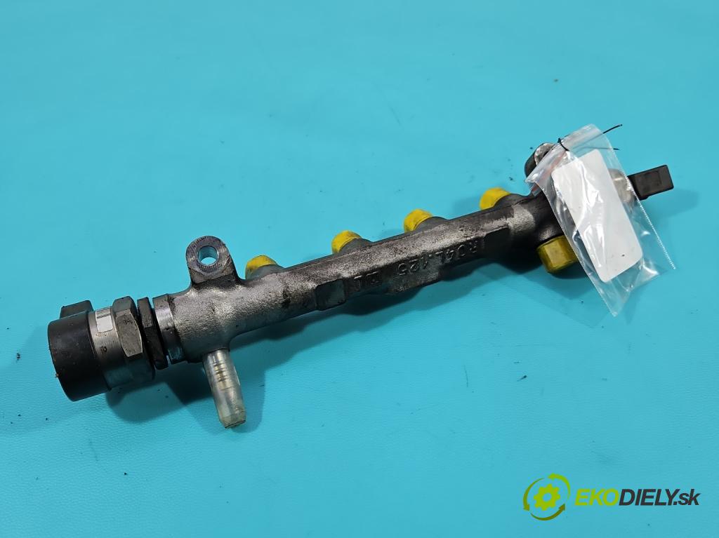 Skoda Octavia III 2013- 1.6 tdi 90 HP manual 66 kW 1598 cm3 5- lišta vstrekovacia 04L089B (Vstrekovacia lišta)