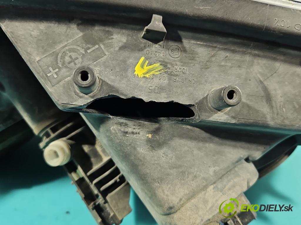 Dacia Sandero II 2012-2020 0.9 Tce 90 HP manual 66 kW 898 cm3 5- Reflektor: pravý 260103529R (Svetlo predné pravé)