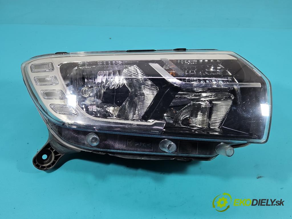 Dacia Sandero II 2012-2020 0.9 Tce 90 HP manual 66 kW 898 cm3 5- Reflektor: pravý 260103529R (Svetlo predné pravé)