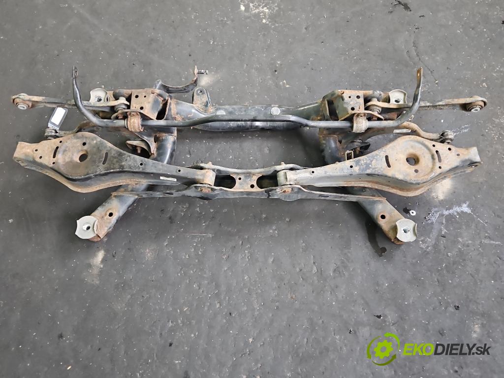 Audi Q3 2011-2018 2.0 tdi 177 hp automatic 130 kW 1968 cm3 5- zadní výztuha 5N0505235AD (Zadní výztuha)