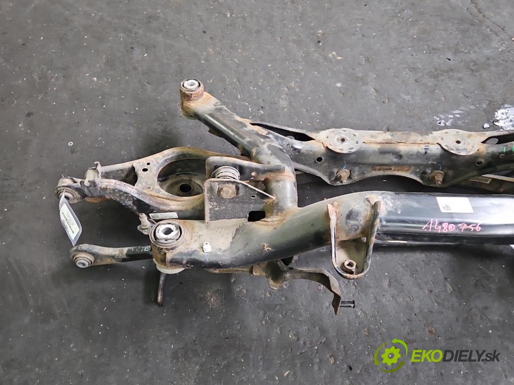 Audi Q3 2011-2018 2.0 tdi 177 hp automatic 130 kW 1968 cm3 5- zadní výztuha 5N0505235AD (Zadní výztuha)