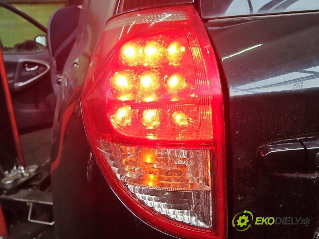 Toyota Rav4 III 2005-2012 2.2 D4D 136 HP manual 100 kW 2231 cm3 5- svetlo / reflektor zadné ľavé  (Kľučka dverí ostatné)