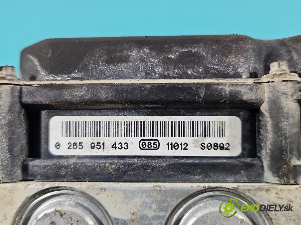 Peugeot 5008 I 2009-2017 1.6 THP 156 HP manual 115 kW 1598 cm3 5- čerpadlo abs 0265951433 (Pumpa ABS)