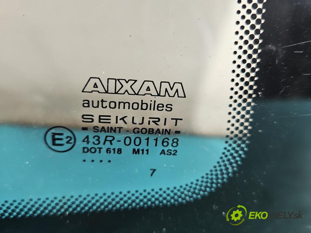 Aixam A741 2005-2010 0.4 5KM automatic 4 kW 400 cm3 3- sklo zadná  (Sklo zadné)