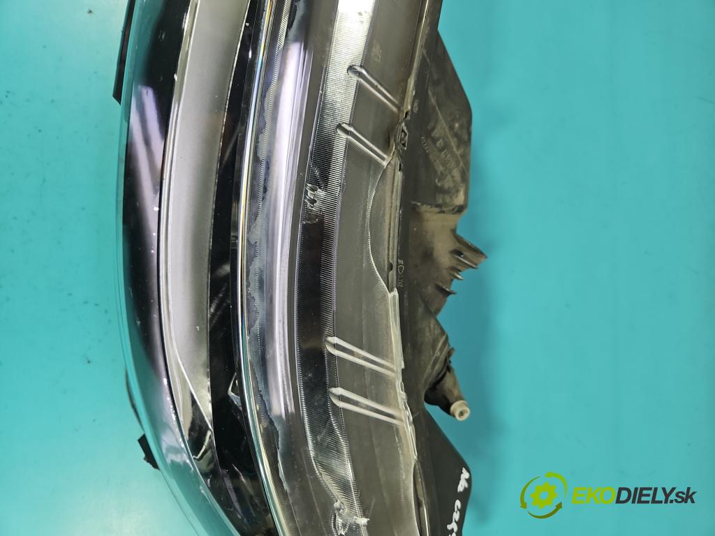 Nissan Qashqai II J11 2013-2021 1.2 T 116 HP manual 85 kW 1197 cm3 5- Reflektor: ľavý  (Kľučka dverí ostatné)