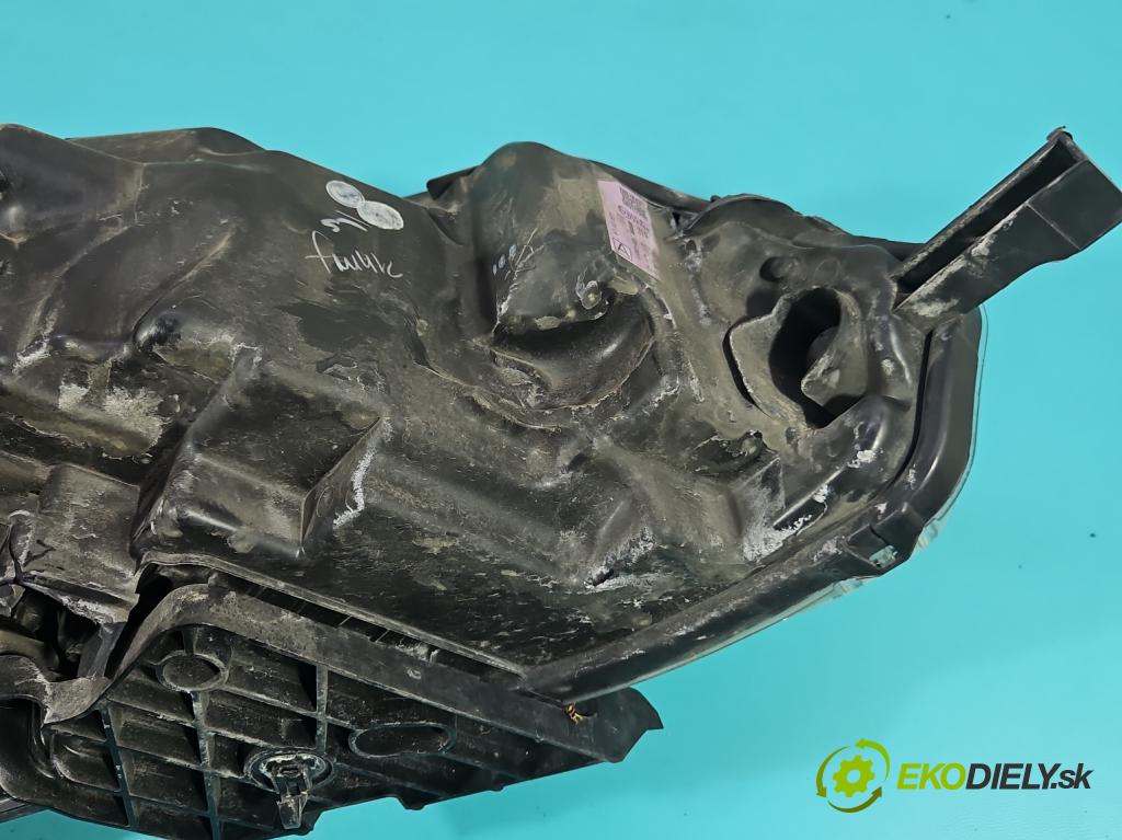 Nissan Qashqai II J11 2013-2021 1.2 T 116 HP manual 85 kW 1197 cm3 5- Reflektor: ľavý  (Kľučka dverí ostatné)