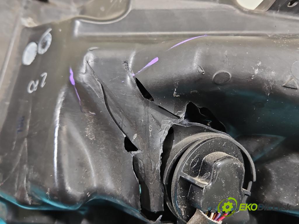 Nissan Qashqai II J11 2013-2021 1.2 T 116 HP manual 85 kW 1197 cm3 5- Reflektor: pravý  (Svetlo predné pravé)