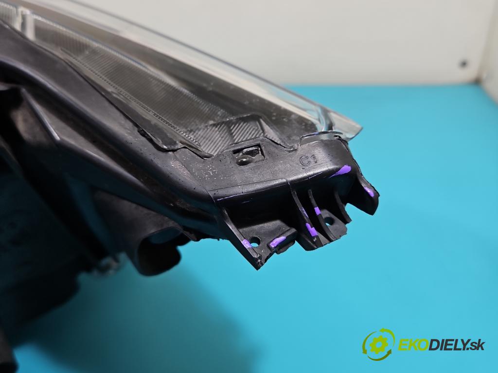 Nissan Qashqai II J11 2013-2021 1.2 T 116 HP manual 85 kW 1197 cm3 5- Reflektor: pravý  (Svetlo predné pravé)