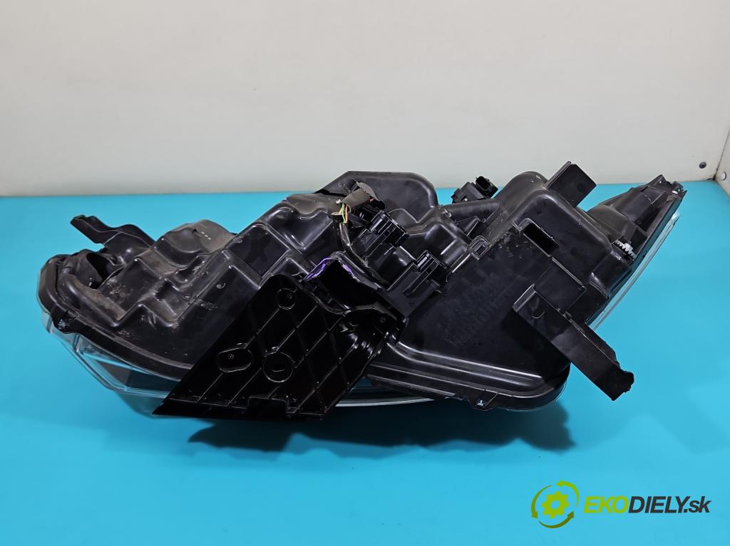 Nissan Qashqai II J11 2013-2021 1.2 T 116 HP manual 85 kW 1197 cm3 5- Reflektor: pravý  (Svetlo predné pravé)