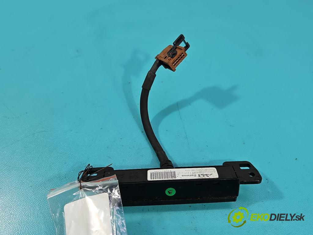 Peugeot 5008 I 2009-2017 1.6 THP 156 HP manual 115 kW 1598 cm3 5- prepínač ostatné 9667112277