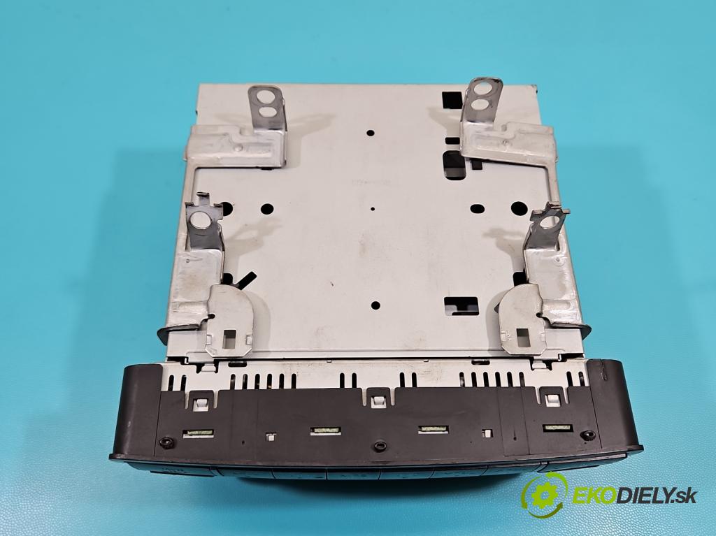 Toyota Corolla E12 2001-2009 1.4 D4D 90 HP manual 66 kW 1364 cm3 5- Radio originál 86120-12880