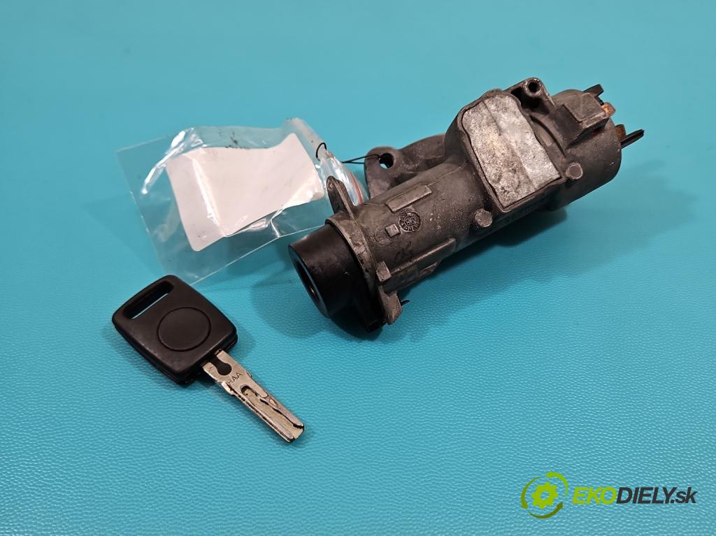 Audi A4 B5 1994-2001 1.9 tdi 116 HP manual 85 kW 1896 cm3 4- Spínačka  (Spínacia skrinka)